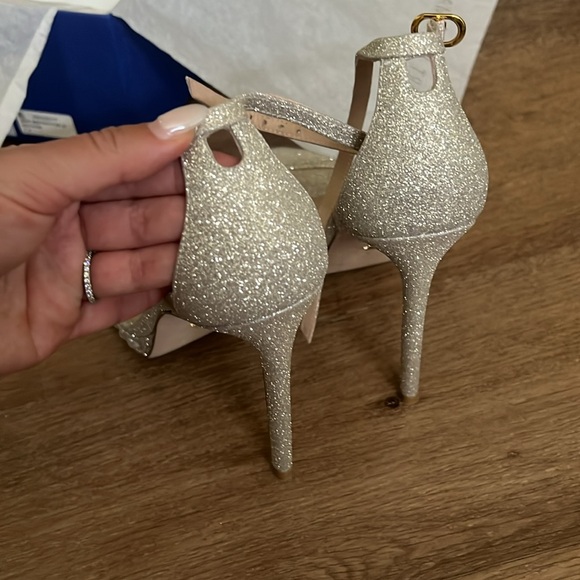 Stuart Weitzman heels - Picture 4 of 7